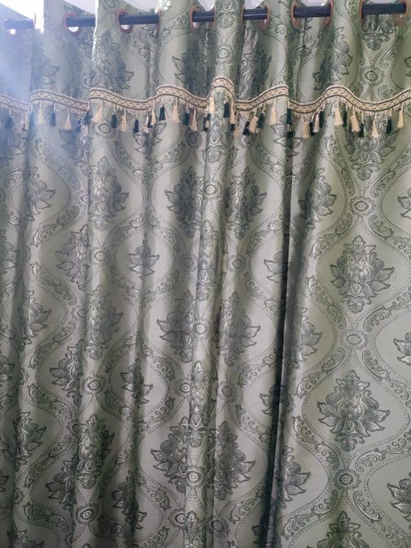 luxury curtains with 4 cushion 0