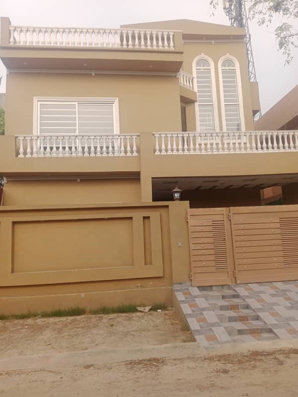 8 Marla Brand New Beautiful House Available For Sale 2