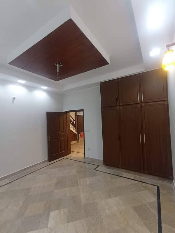 5 Marla Beautiful House For Sale In Johar Town 11