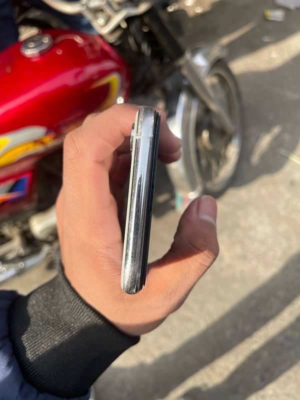 iPhone XS 256 Gb 2