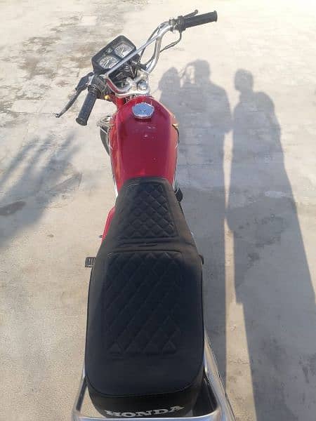 Honda 125 ,Chakwal number 7