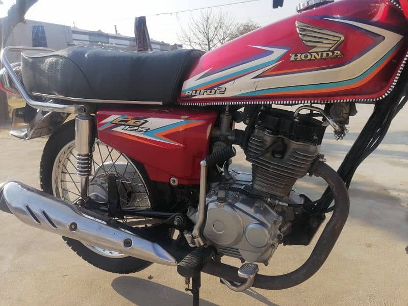 Honda 125 ,Chakwal number 11