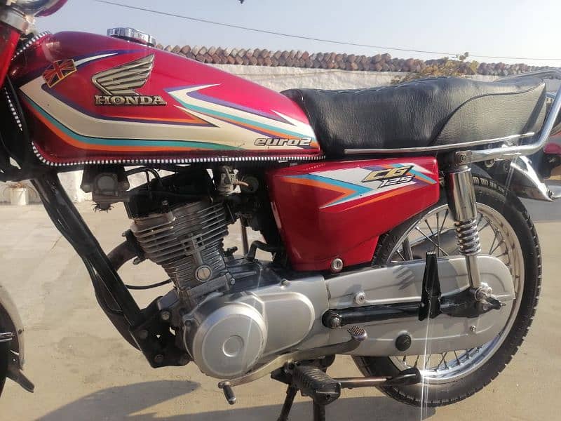 Honda 125 ,Chakwal number 12