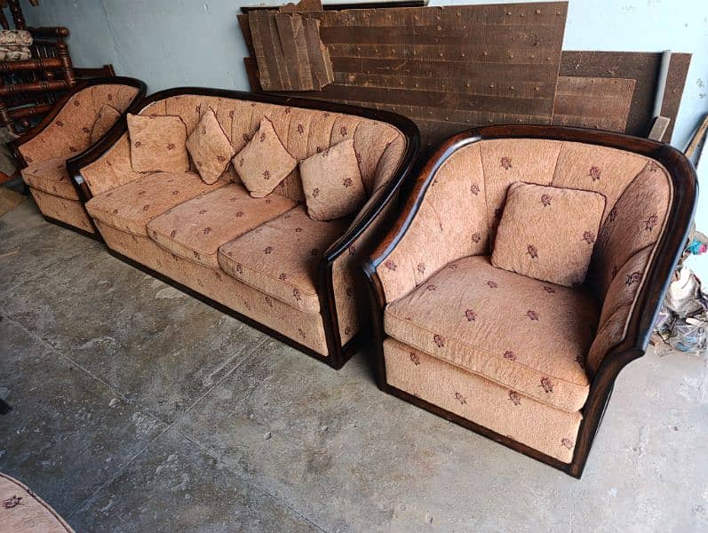 7 seater sofa in excellent condition 3+2+1+1 0