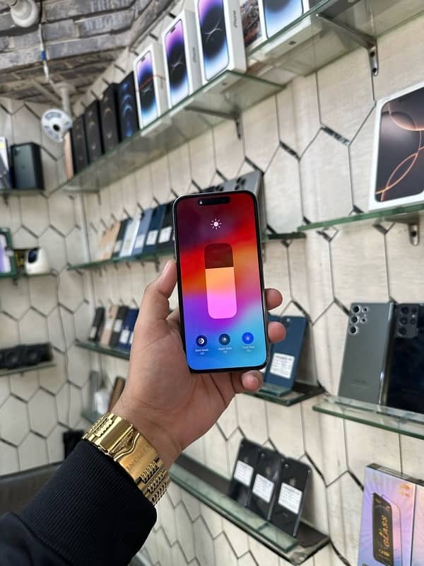 I phone 15 pro factory’ unlocked Non PTA 256gb 4 month sim time 3