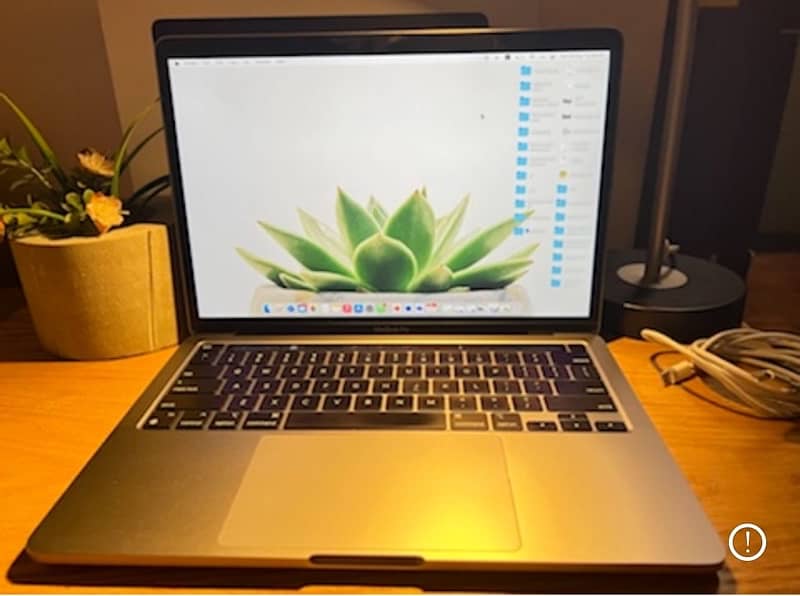 macbook pro 2020 i5 with box 1