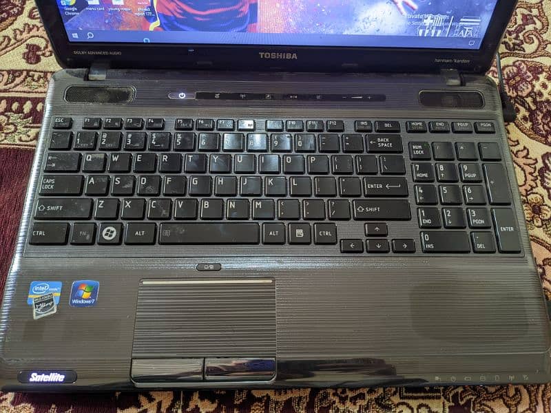 Toshiba Laptop 3