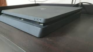 PS4 slim | Dualshock 4 controller | Extra hdd and games free