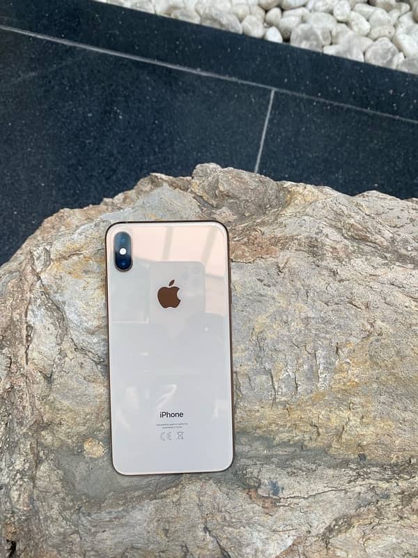 iphone xsmax 64 gb pta approved 0