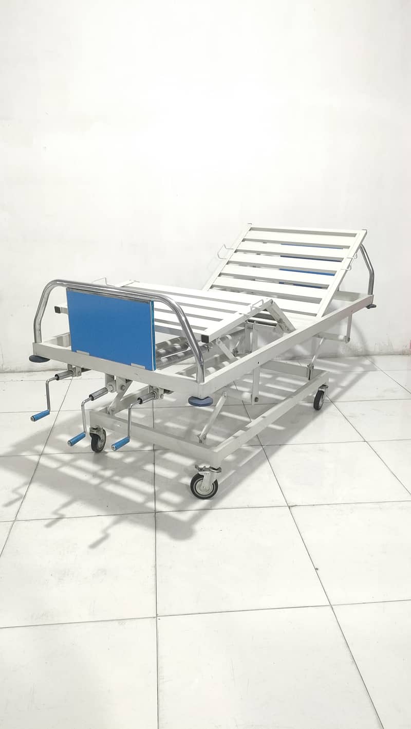 Manufacture Hospital Furniture Medical Bed Patient Bed Surgical Bed 5