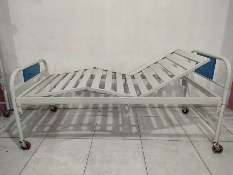 Manufacture Hospital Furniture Medical Bed Patient Bed Surgical Bed 7