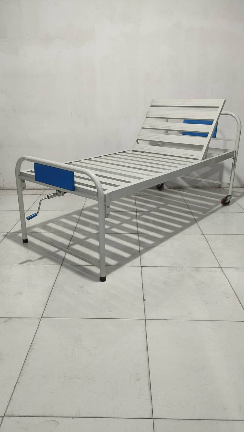 Manufacture Hospital Furniture Medical Bed Patient Bed Surgical Bed 16