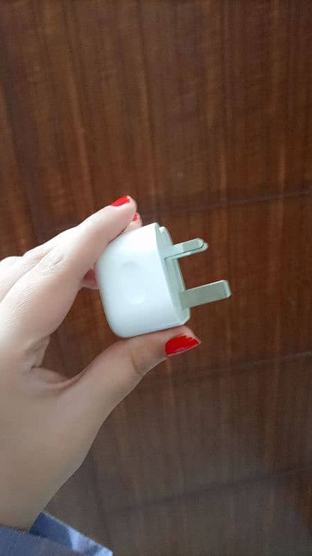 16 pro iphone adapter 2