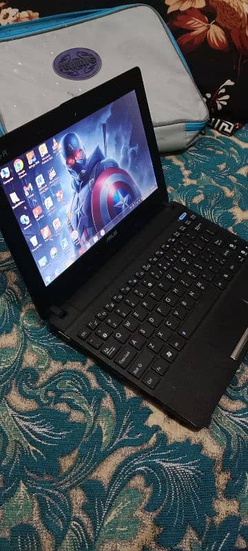 Asus mini laptop 0