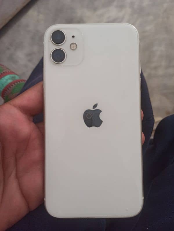 iphone 11 condtion 10/10 5