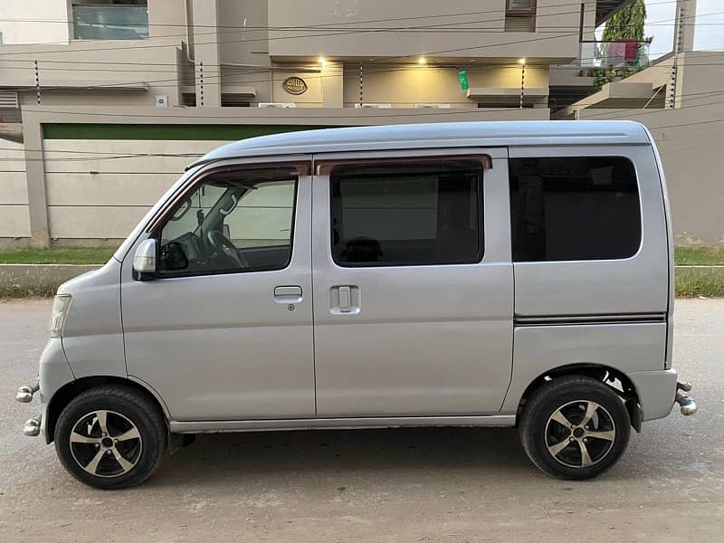 Daihatsu Hijet 2012 6