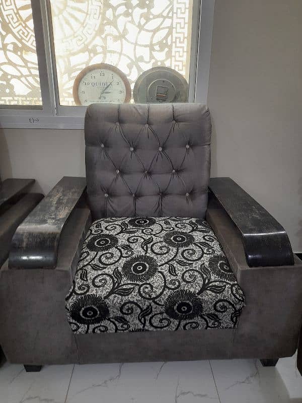 5 Seater sofa Set | Mint Condition 9/10 1