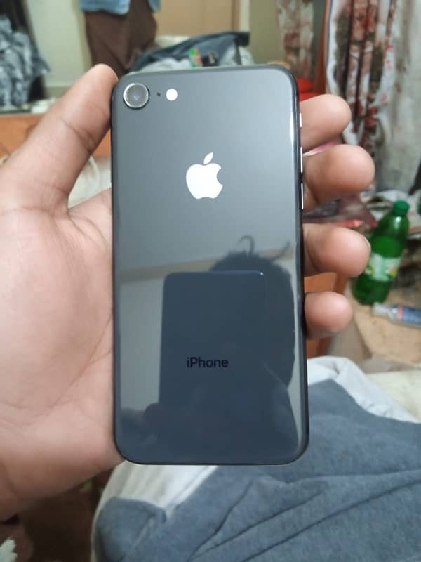 Iphone 8 for sell 5