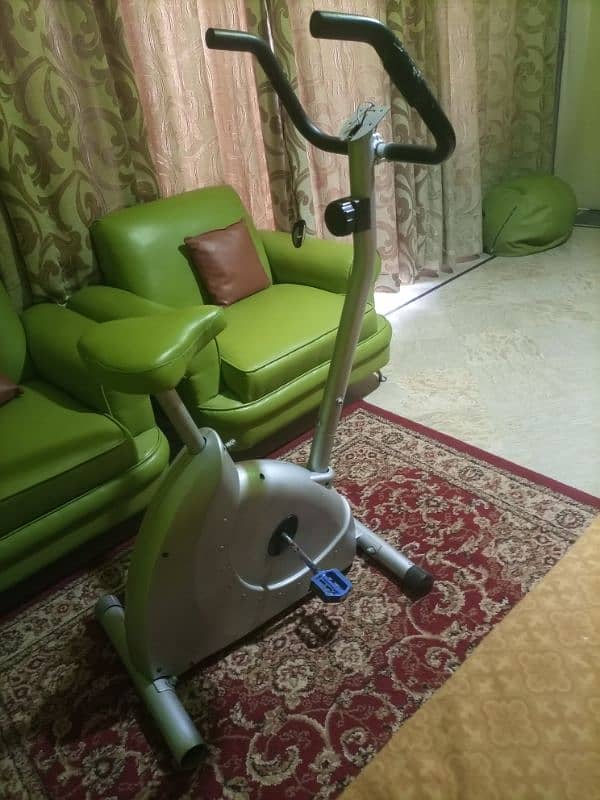 Exercise Cycle – Home Fitness Equipment (Excellent Condition) 0