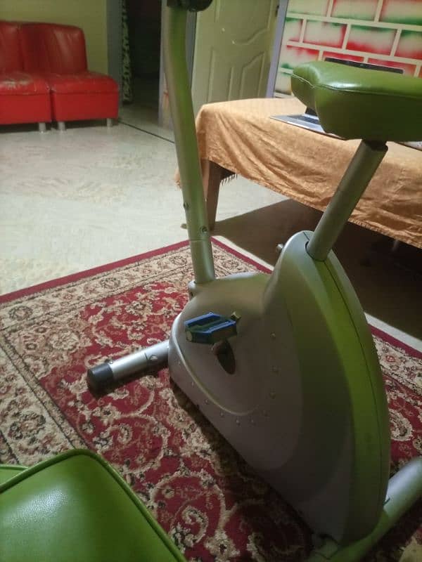 Exercise Cycle – Home Fitness Equipment (Excellent Condition) 2