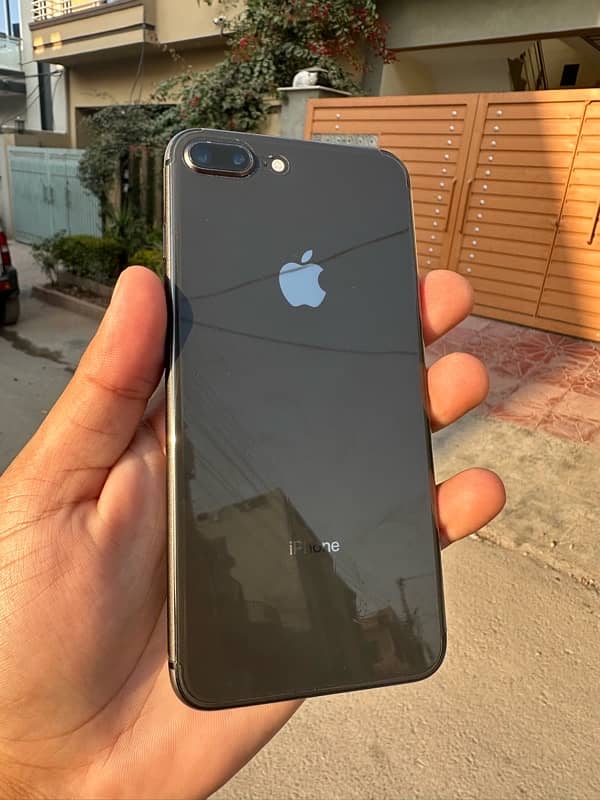 iphone 8 plus 64gb pta approved waterpack 10/10 0