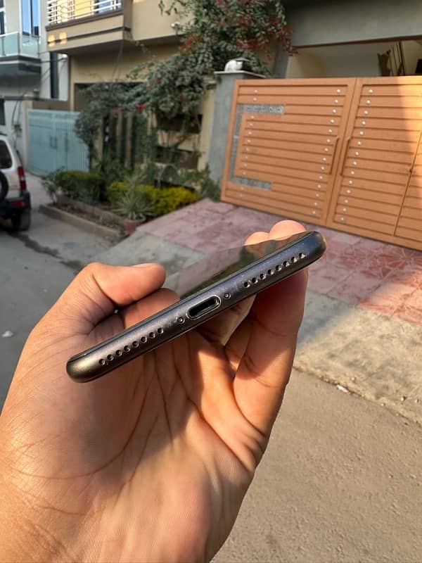 iphone 8 plus 64gb pta approved waterpack 10/10 3