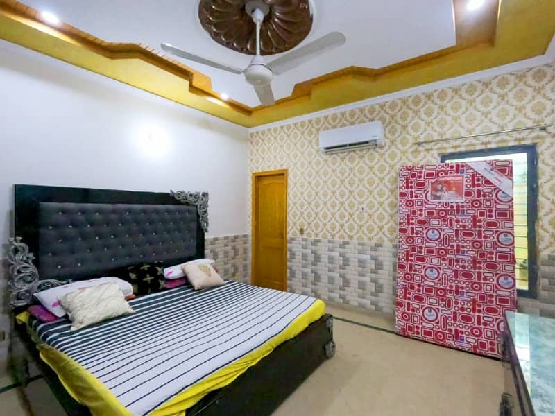 8 Marla House For sale In Rs. 32000000 Only 10