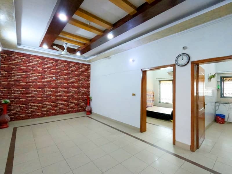 8 Marla House For sale In Rs. 32000000 Only 21