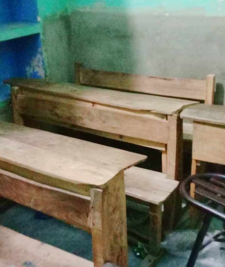 Wholesale price : School, college, coaching, centre desk 0