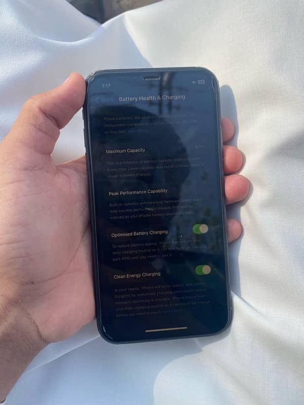 iphone 11 (03175679324) WhatsApp 1