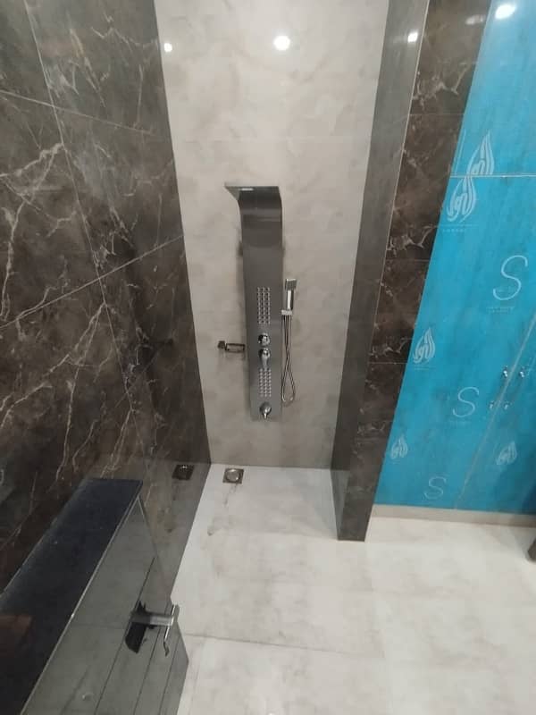 1 Kanal Luxury Non Furnished Upper Portion For Rent In Bahria Town Lahore 9