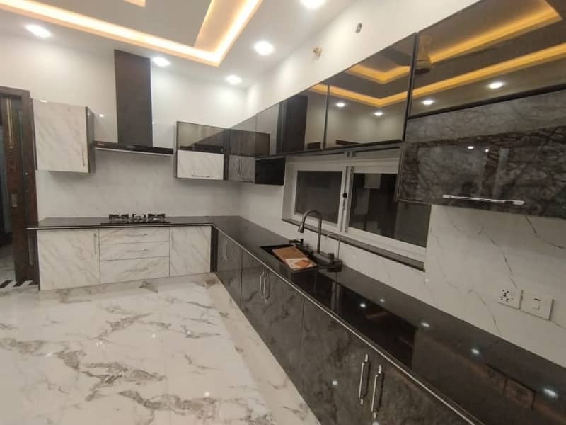 1 Kanal Luxury Non Furnished Upper Portion For Rent In Bahria Town Lahore 32