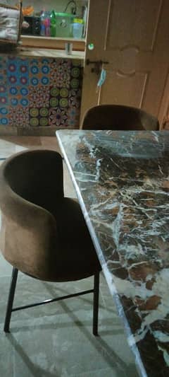 Dining table 6 Chairs without table,new hn condition 10/10