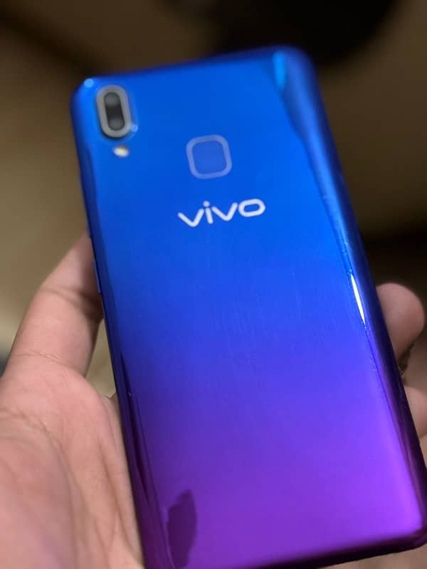 Vivo Y95 4/64 With Box + Original Charger 3