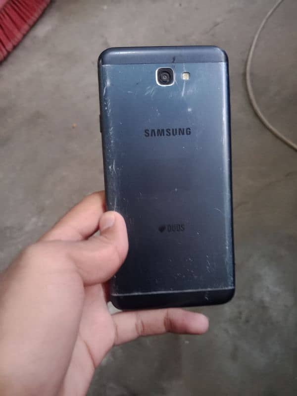 Samsung Galaxy j5 prime 1