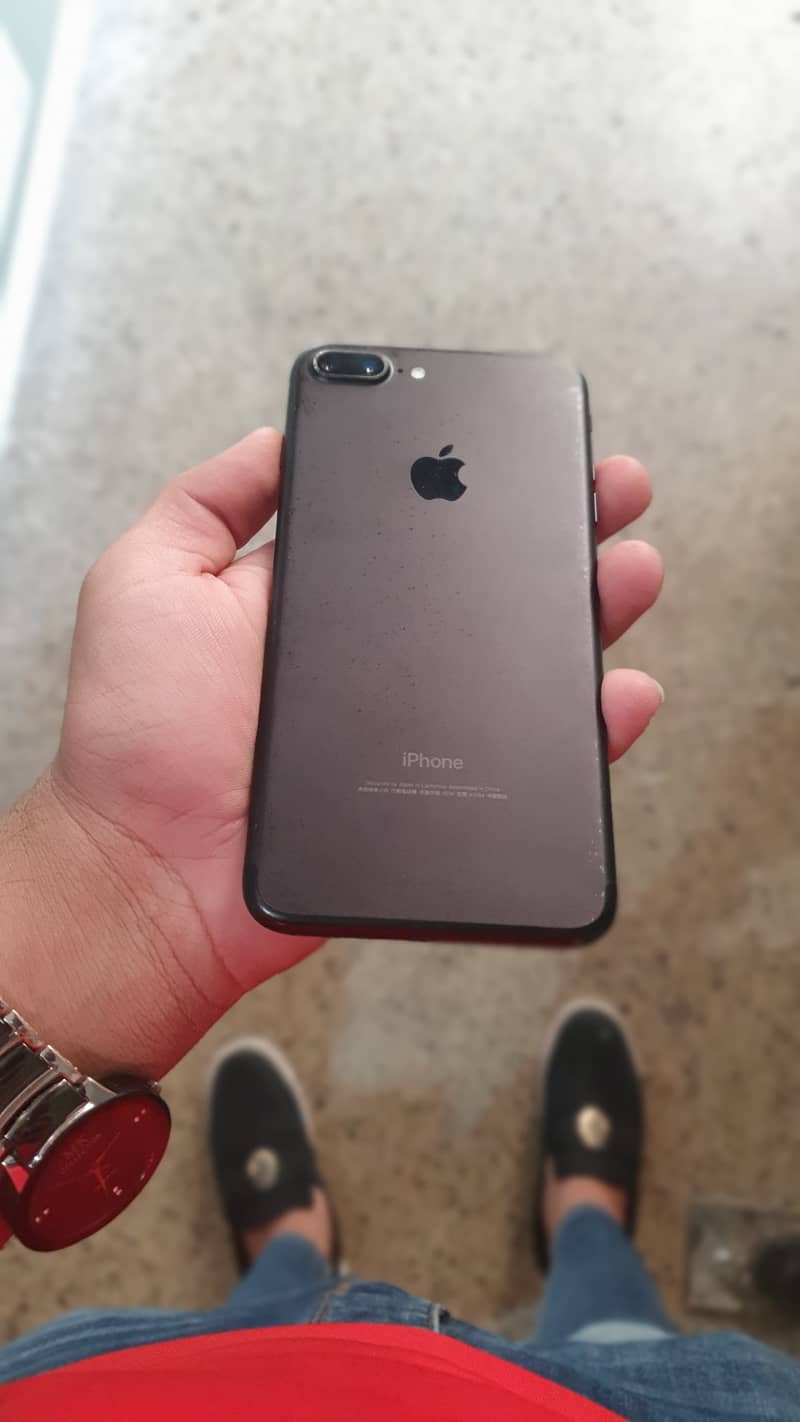 I phone 7 plus/10\9 condition 4