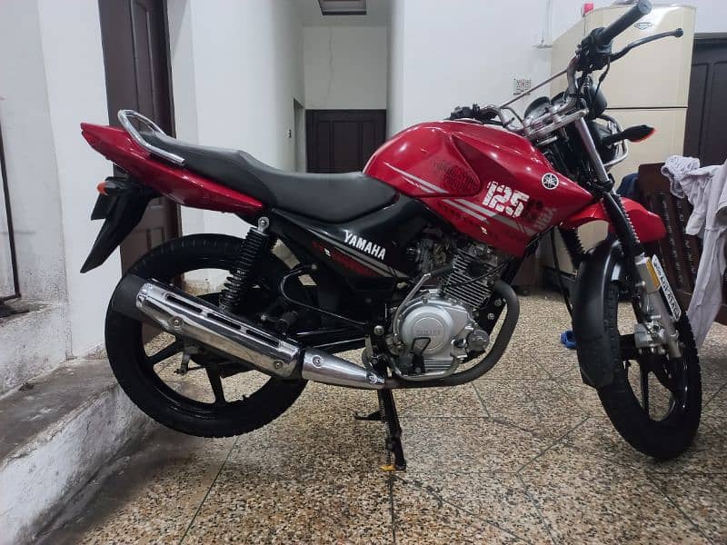 Yamaha YBR 125G model 2023 2