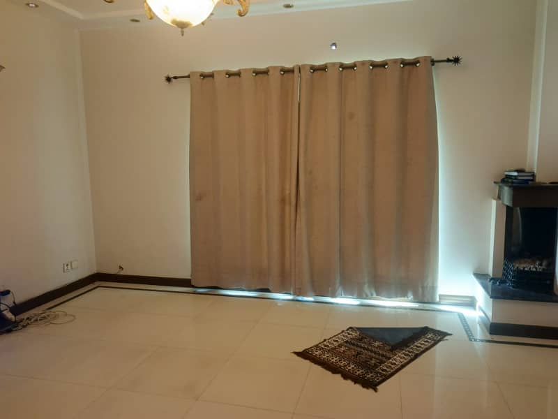 10 Marla House Available For Rent In DHA Phase 5 14