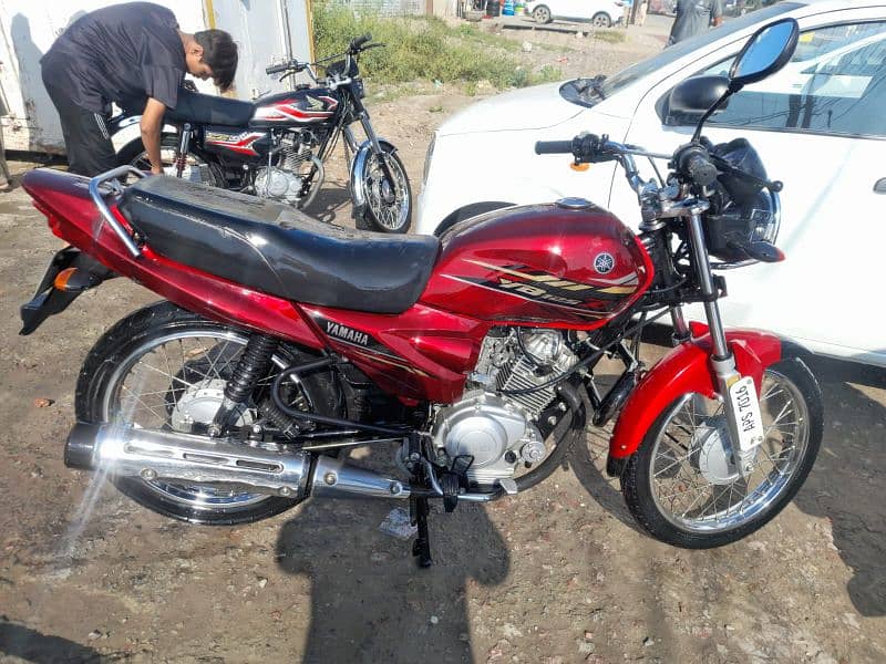 Yamaha yb125z 2023 model 0