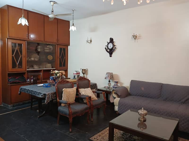 10 MARLA FACING PARK HOUSE FOR SALE IN FAISAL TOWN LAHORE 4