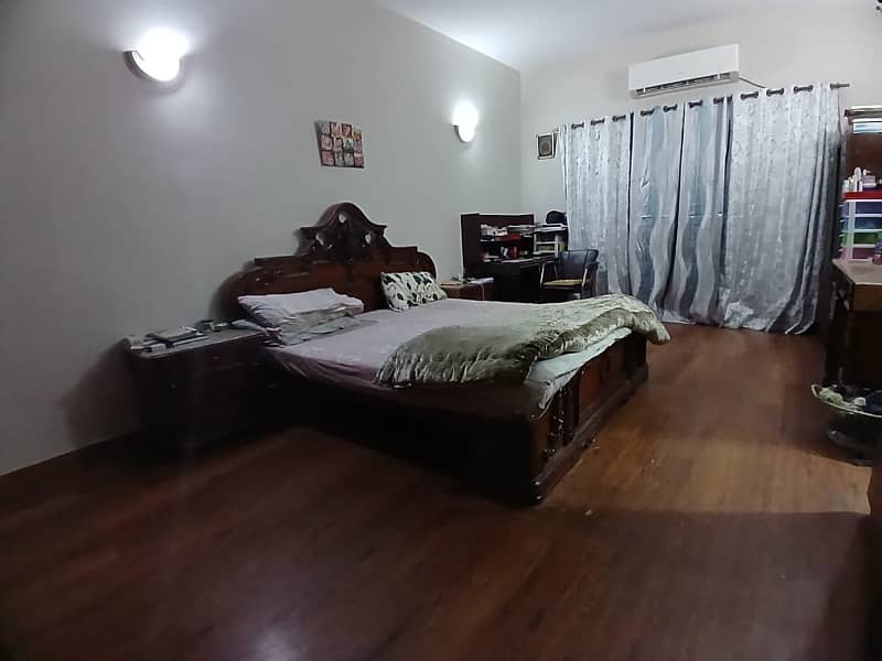 10 MARLA FACING PARK HOUSE FOR SALE IN FAISAL TOWN LAHORE 6