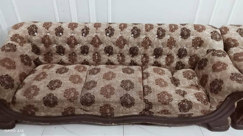 6 Seater Sofa Condition ok Heavy wood h Only Call Location Jaranwala 0