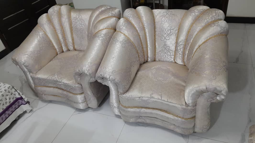 Sofa set 0