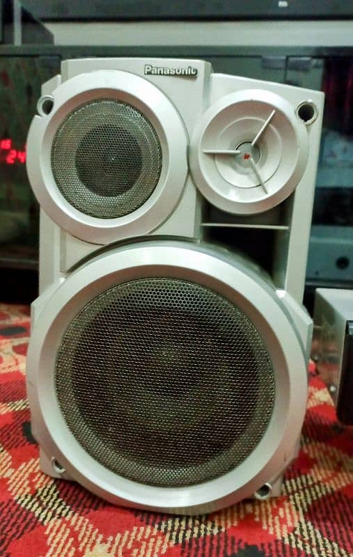 Panasonic bookshelf speaker 0