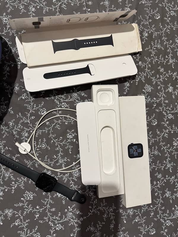 Apple Watch SE2 2022 2nd Generation Complete Saman Original 5