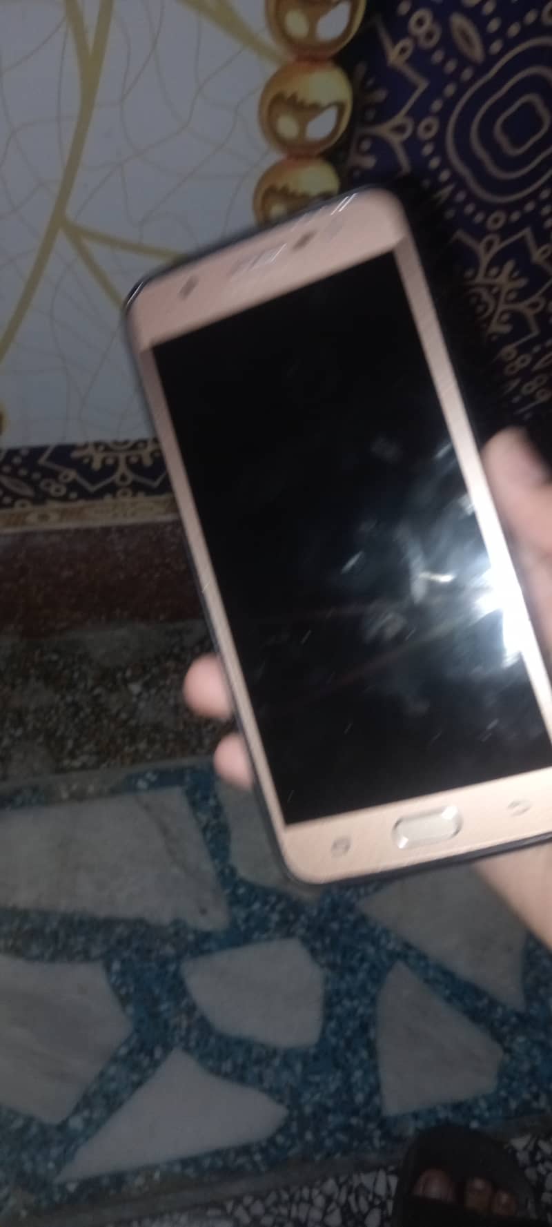 Samsung Mobile J7 0