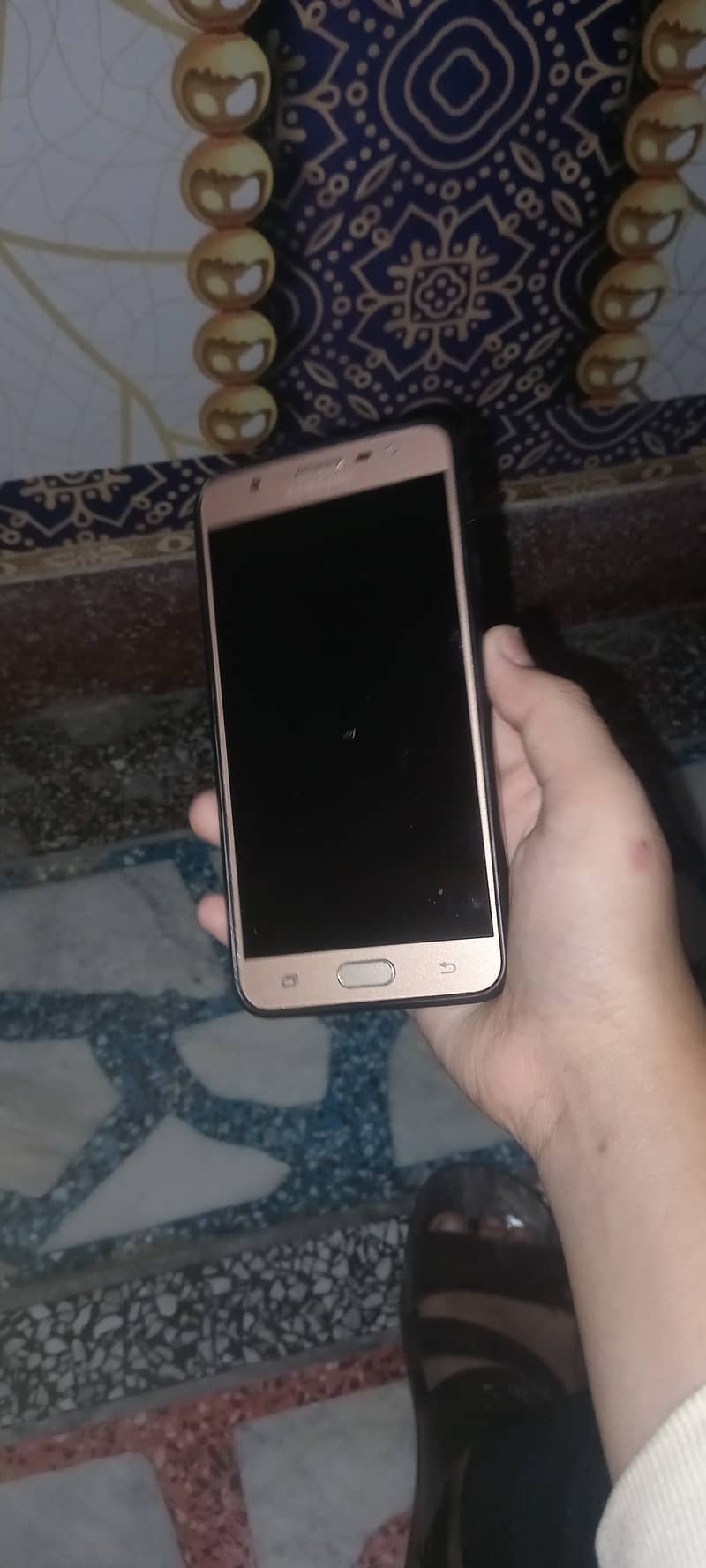 Samsung Mobile J7 1