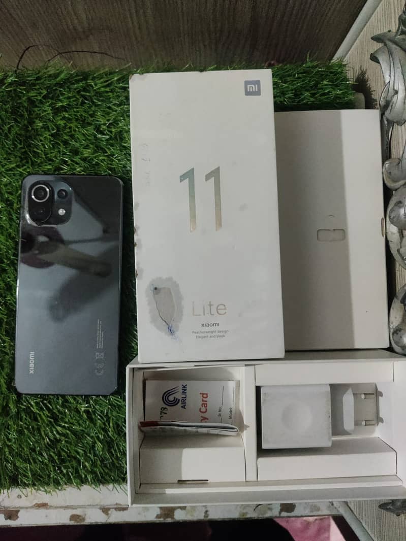 Xiaomi Mi 11 lite 6/128. / OnePlus 7 pro 8/256 1