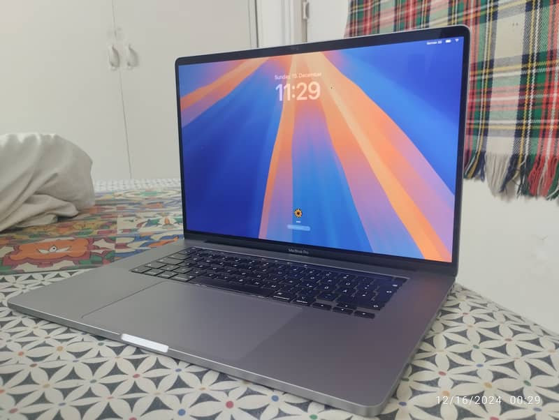 MacBook Pro 2019-16 Display-32/1TB SSD-50CC 0