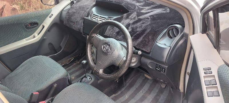 Toyota Vitz 2005 10